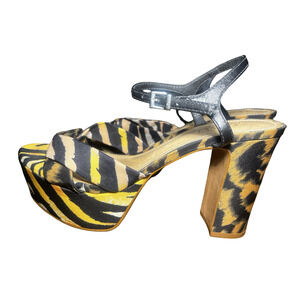 Schutz Platform Shoes Womens Size 7B Block Heel Animal Print Sandals